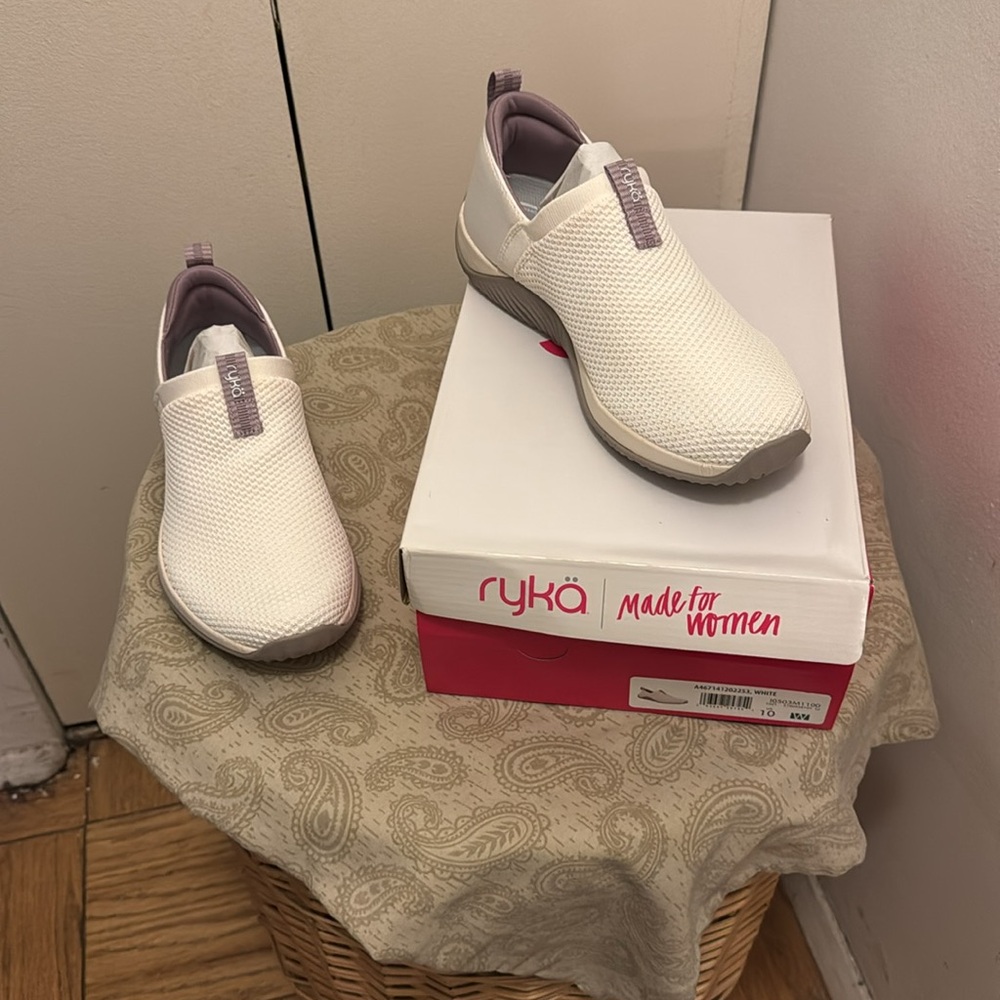 Ryka Trail Knit Slip-Ons - Echo Ease Cool Tones
White 10 Wide - Picture 3 of 12